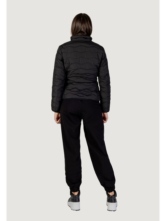 EA7 Emporio Armani EA7 Emporio Armani Giubbotto piumino 8NTB21 TNF8Z Nero Casual Fit