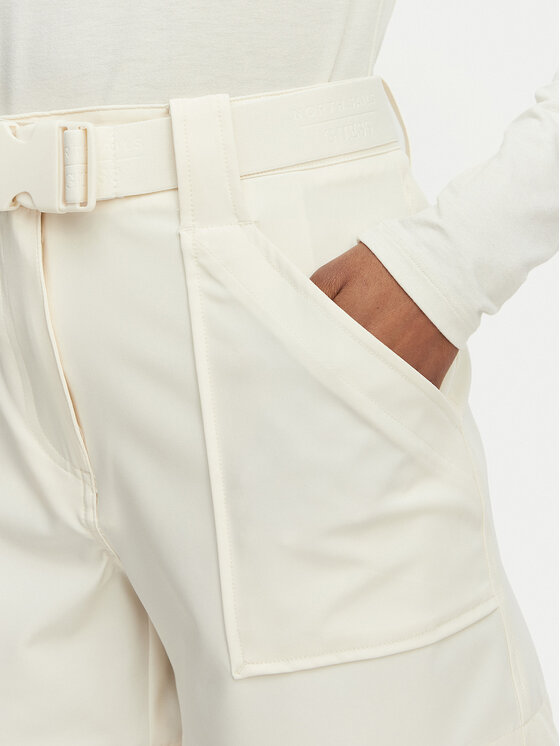 Guess Guess Kratke hlače iz tkanine W6GD01 W1415 Kremna Regular Fit