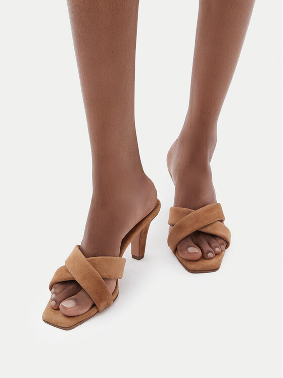 GINO ROSSI GINO ROSSI Šlepetės EO-GL95F-970 Ruda