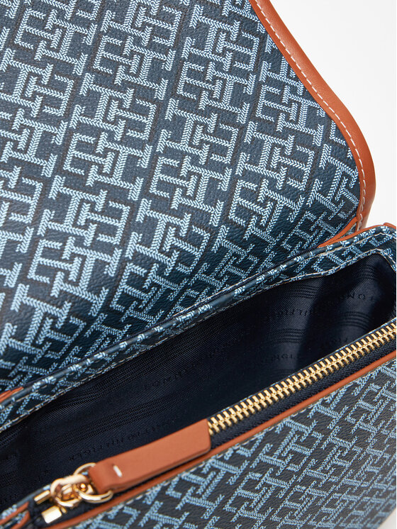 Tommy Hilfiger Tommy Hilfiger Torbica Th Monoplay Leather Saddle Bag AW0AW17414 Tamnoplava