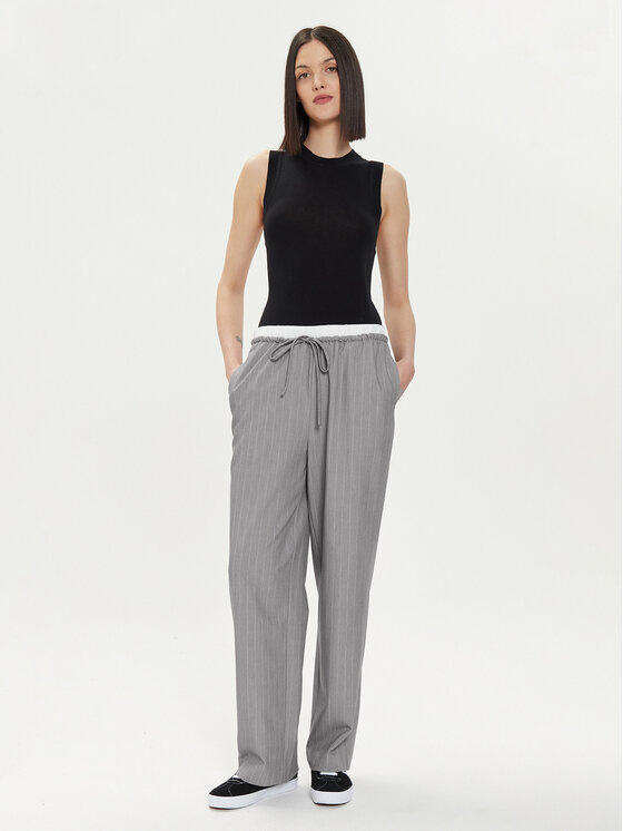 ONLY ONLY Hlače Tille 15339242 Siva Straight Fit