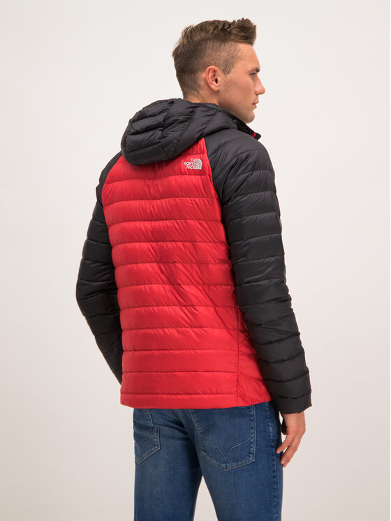 The North Face The North Face Пухено яке Travail NF0A39N4 Червен Regular Fit