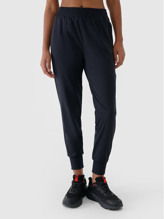4F 4F Spodnie dresowe MULTI ACTIVE Czarny Regular Fit