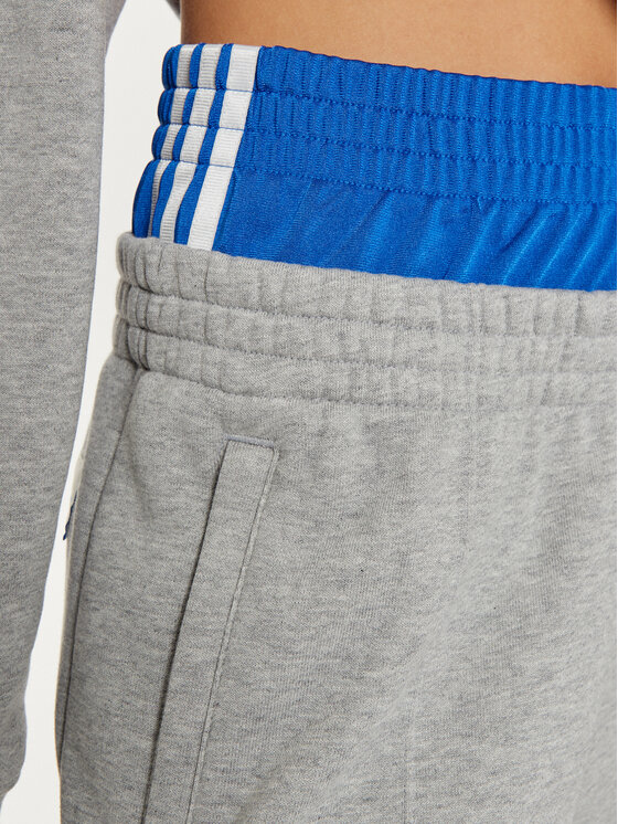 adidas adidas Teplákové nohavice Kseniaschnaider IW5670 Sivá Loose Fit