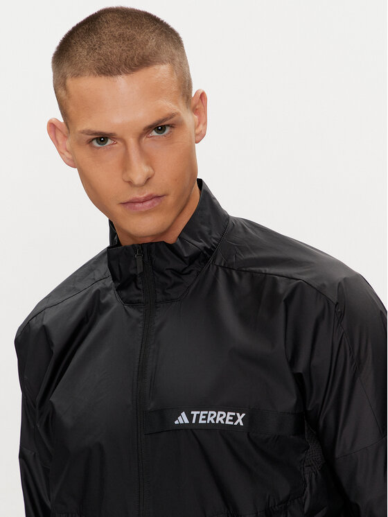 adidas adidas Vetrovka Terrex Multi Windbreaker HM4031 Črna Regular Fit