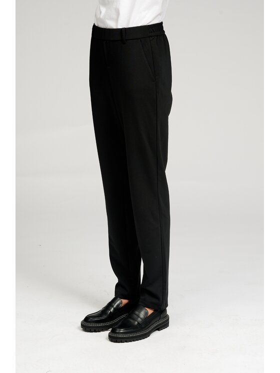 TeeShoppen TeeShoppen Spodnie garniturowe 'Perform Collection' Czarny Slim Fit