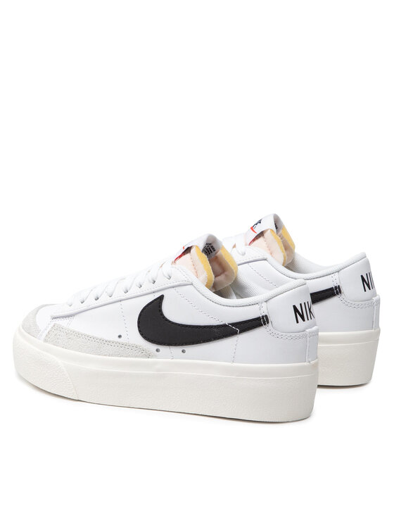 Nike Nike Sneakersy Blazer Low Platform DJ0292 Biały
