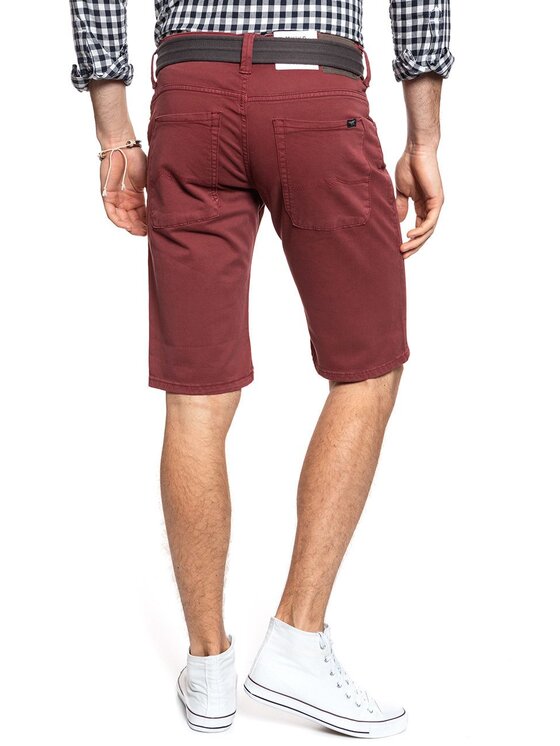 Mustang Mustang Pantaloncini di jeans 5 POCKET SHORT Rosso Slim Fit