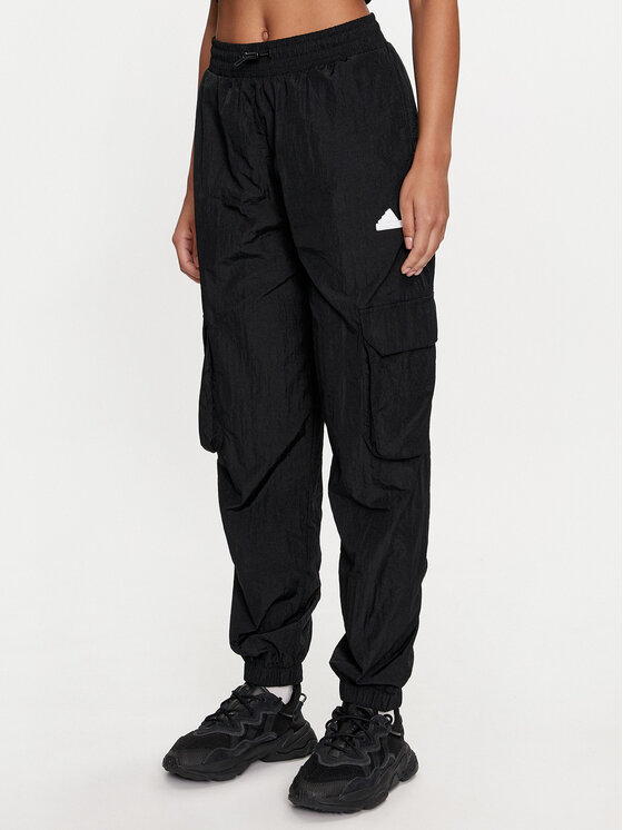 adidas adidas Spodnji del trenirke City Escape IQ4826 Črna Loose Fit