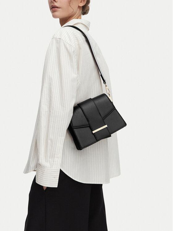 MEXX MEXX Дамска чанта CEO-MEXX-S-004-10 Черен