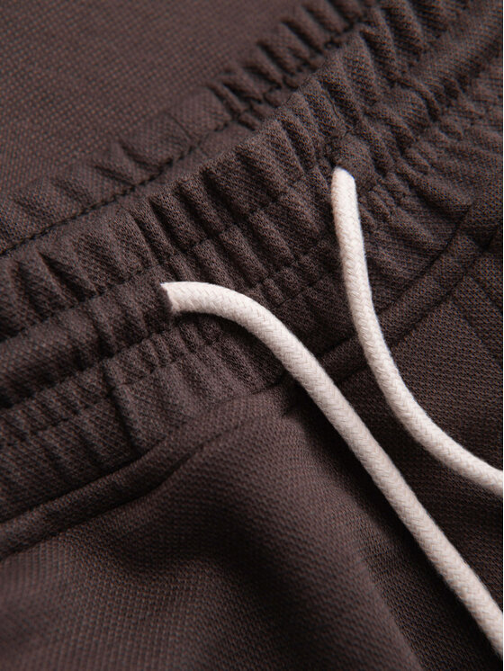 Ombre Ombre Szorty materiałowe OM-SRSK-0124 Brązowy Regular Fit