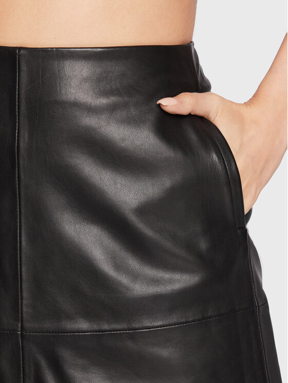 Gonna di pelle Essential K20K204428 Nero Regular