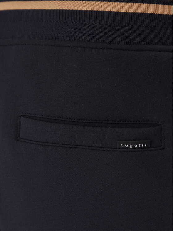 Bugatti Bugatti Šortky z materiálu 8255 75080C Tmavomodrá Regular Fit