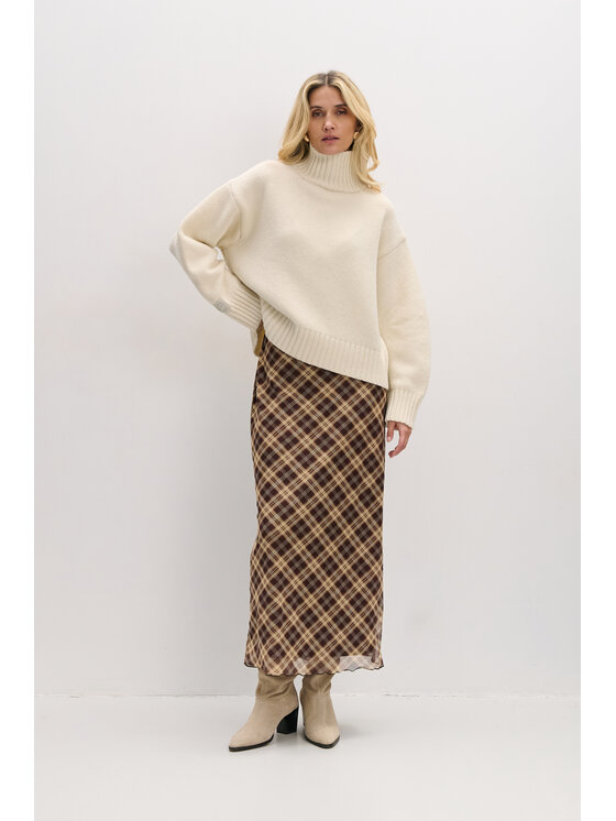 Fobya Fobya Sweter F2090 Écru Basic Fit