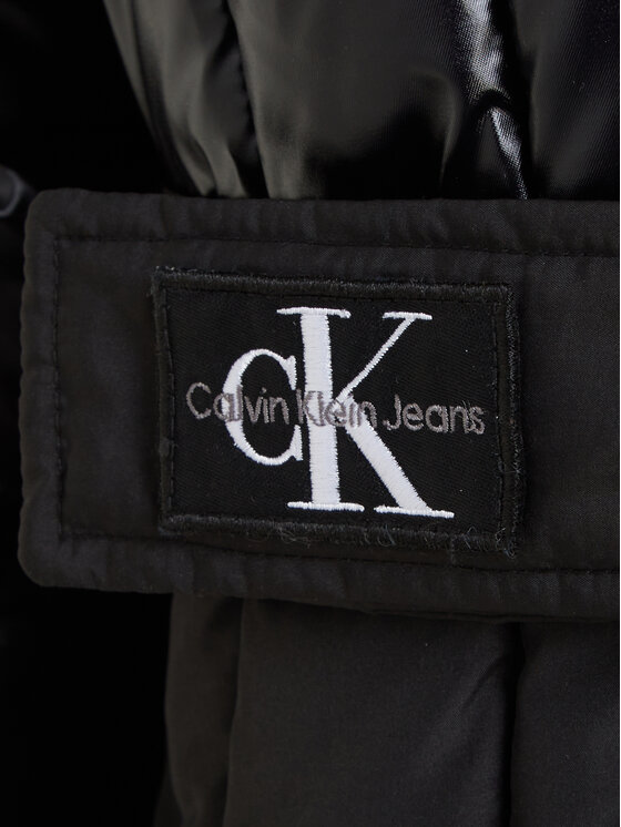 Calvin Klein Jeans Calvin Klein Jeans Μπουφάν χειμωνιάτικο IG0IG02242 Μαύρο Regular Fit