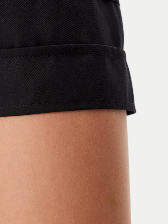 Guess Guess Šortky z materiálu W5GD1RWG4C2 Černá Regular Fit