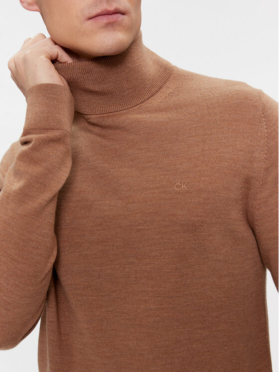Calvin Klein Calvin Klein Dolčevita Superior K10K110420 Smeđa Slim Fit
