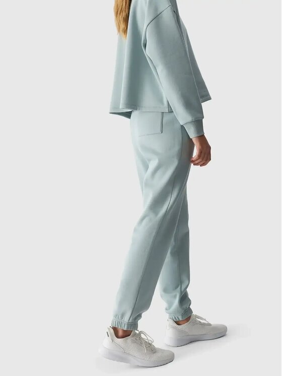 4F 4F Pantaloni da tuta 4FWAW24TTROF0819-47S Verde Regular Fit