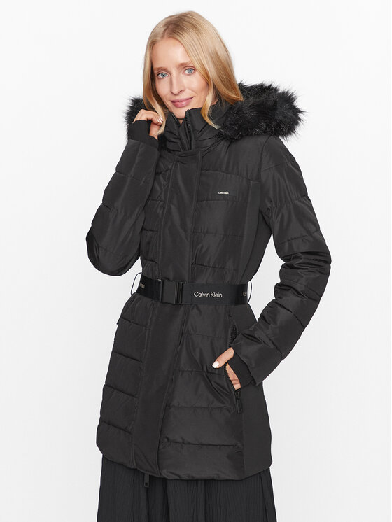Calvin Klein Calvin Klein Žieminė striukė K20K206977 Juoda Regular Fit