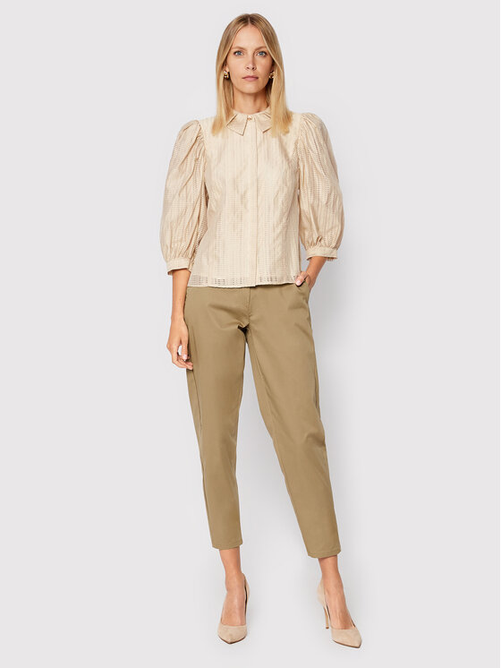 Karen by Simonsen Karen by Simonsen Hlače iz tkanine Dafina 10103971 Rjava Regular Fit
