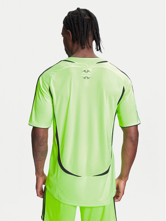 adidas adidas T-Shirt Teamgeist adicolor JX1538 Zielony Loose Fit