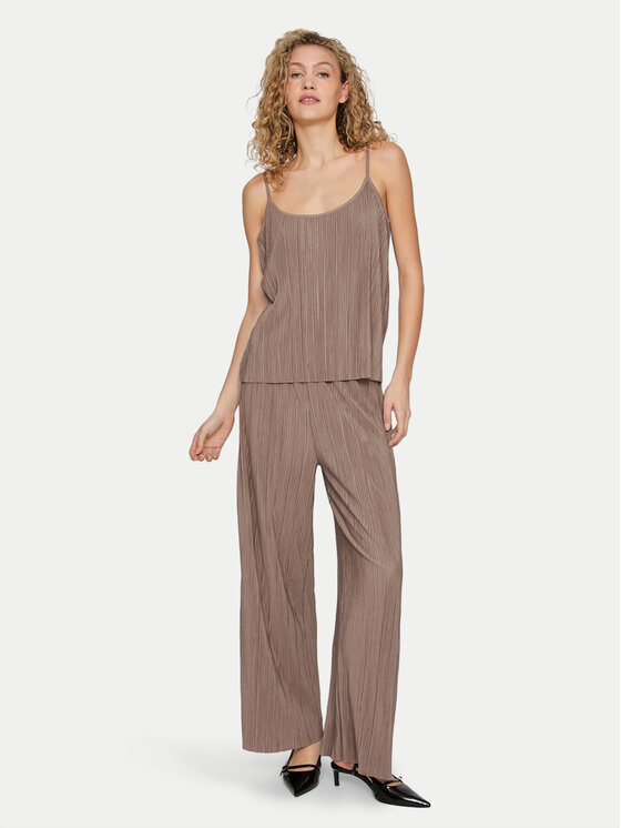 Vila Vila Top Plisa 14096337 Braun Relaxed Fit