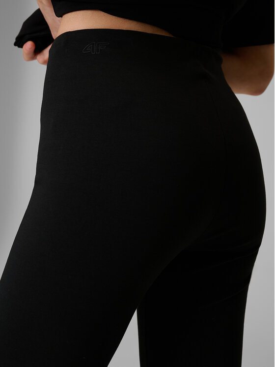4F 4F Legginsy BASIC+ Czarny Slim Fit