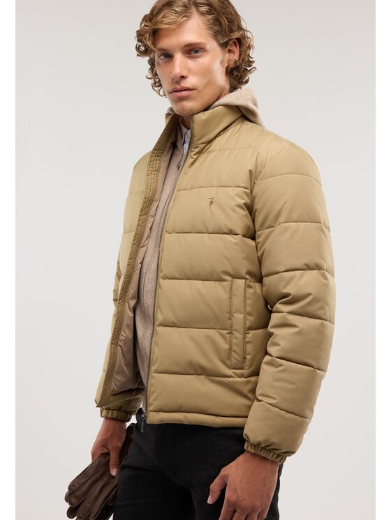Trussardi Trussardi Płaszcz zimowy 8006M000032N041 Kremowy Regular Fit