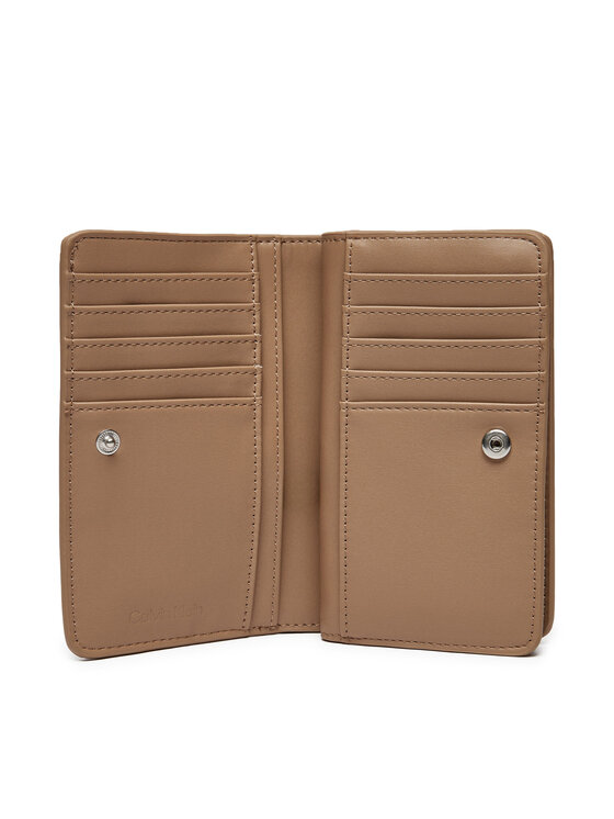 Calvin Klein Calvin Klein Didelė Moteriška Piniginė Ck Daily Medium Bifold_Pbl K60K613075 Smėlio