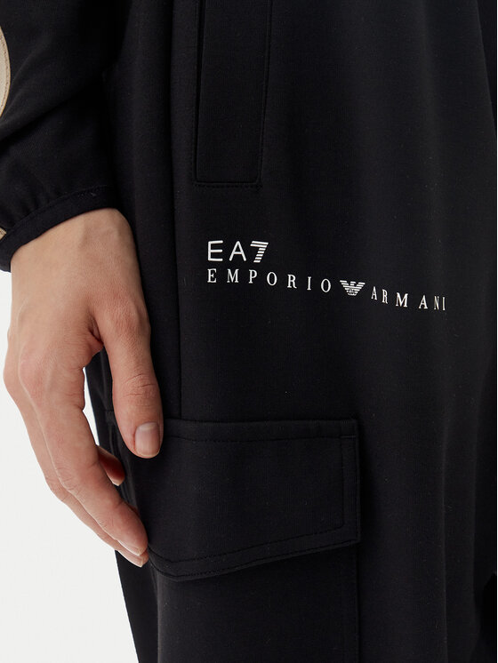 EA7 Emporio Armani EA7 Emporio Armani Spodnji del trenirke 7W000282 AF12501 UC001 Črna Loose Fit