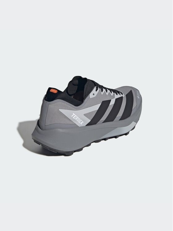 adidas adidas Buty do biegania 168817 Szary