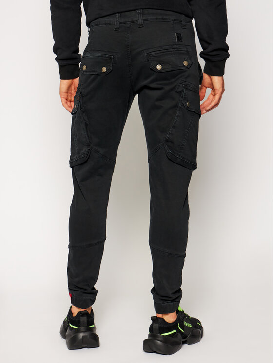 Alpha Industries Alpha Industries Hlače Combat 126215 Crna Slim Fit