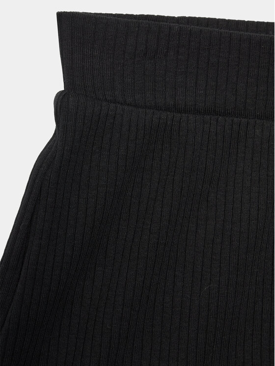 United Colors Of Benetton United Colors Of Benetton Completo top e pantaloncini 3NVVCK008 Multicolore Regular Fit