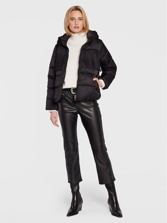 Marella Marella Zimní bunda Wien 34861327 Černá Regular Fit