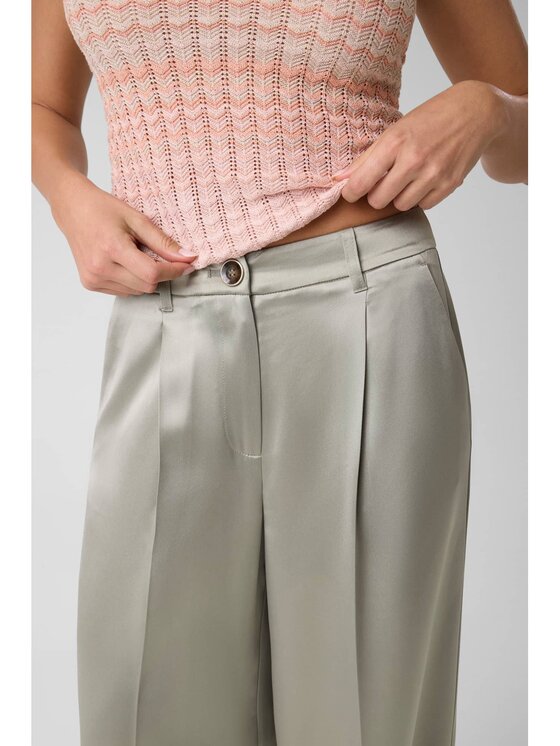 Guess Guess Kalhoty z materiálu 183467 Zelená Slim Fit
