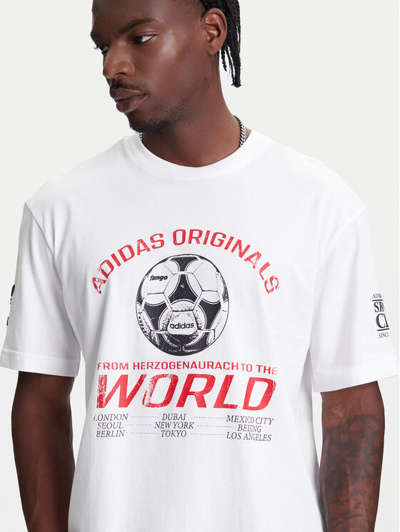 adidas adidas T-Shirt 90s Football Graphic JX3065 Biały Regular Fit