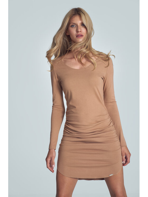 FIGL FIGL Sukienka M714 Beżowy Slim Fit