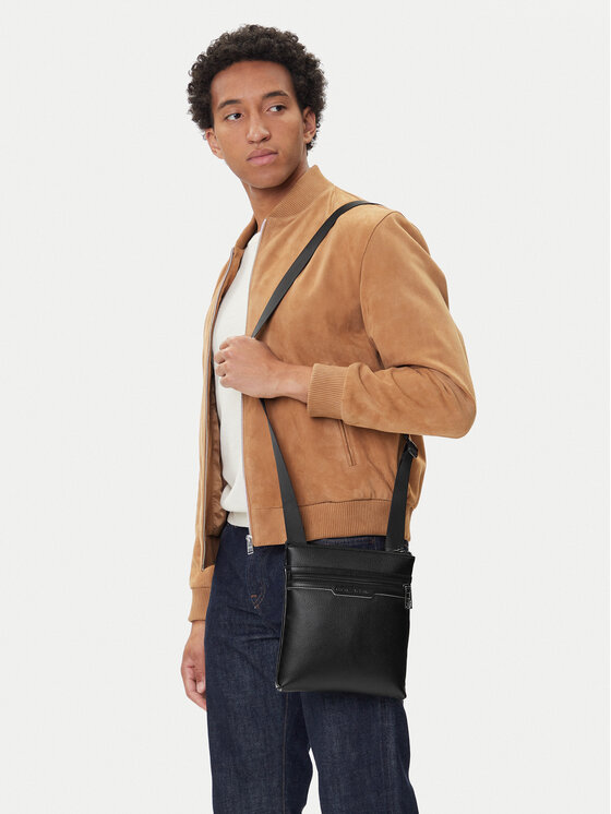Armani Exchange Armani Exchange Kotike XM001603 AF17205 MC105 Must