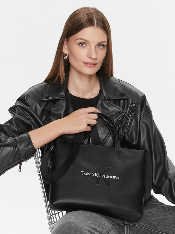 Calvin Klein Jeans Calvin Klein Jeans Дамска чанта Sculpted Mini Slim Tote26 Mono K60K611547 Черен