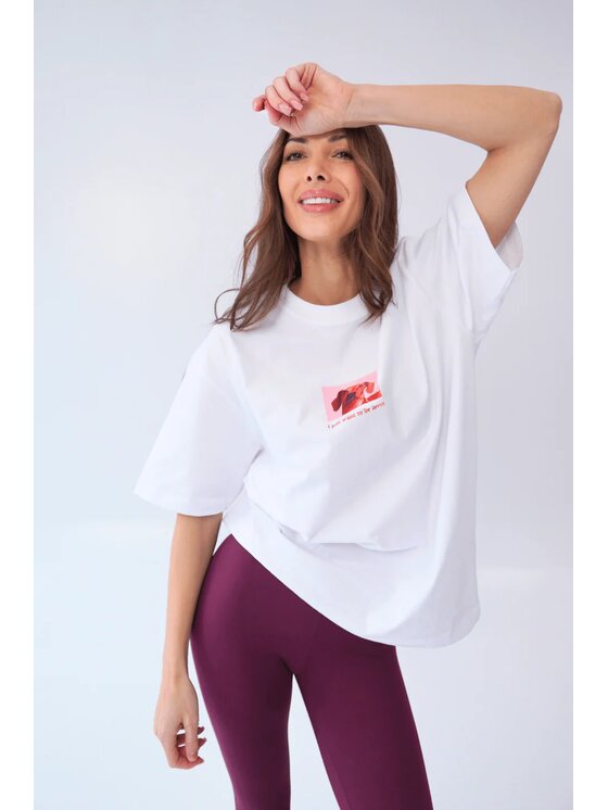 Chiara Wear Chiara Wear T-Shirt T-shirt bawełniany oversize DOG - biały Biały Oversize
