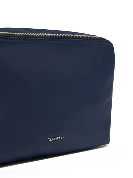 Calvin Klein Calvin Klein Válltáska Business Tech Camera Bag K50K512912 Sötétkék