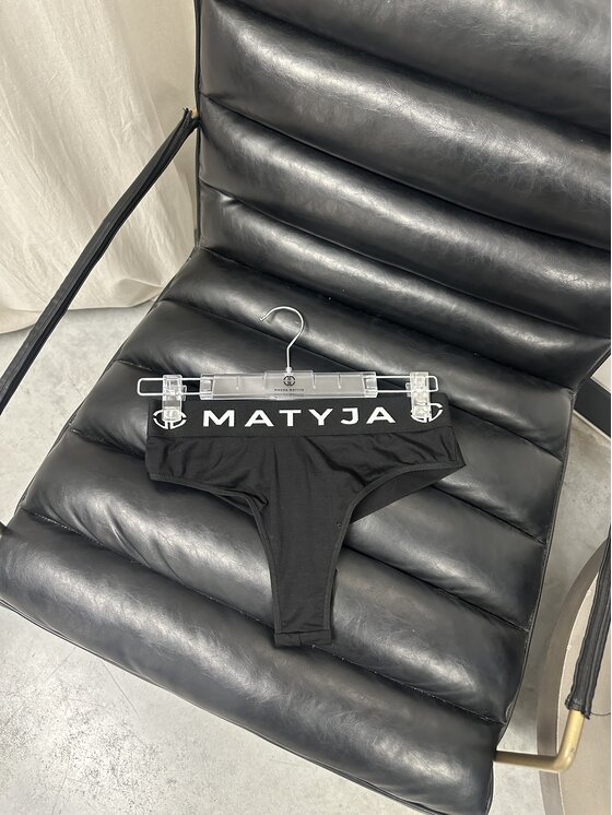 Magda Matyja Magda Matyja Figi brazylijskie EMMA WHITE BRAZILIAN Czarny