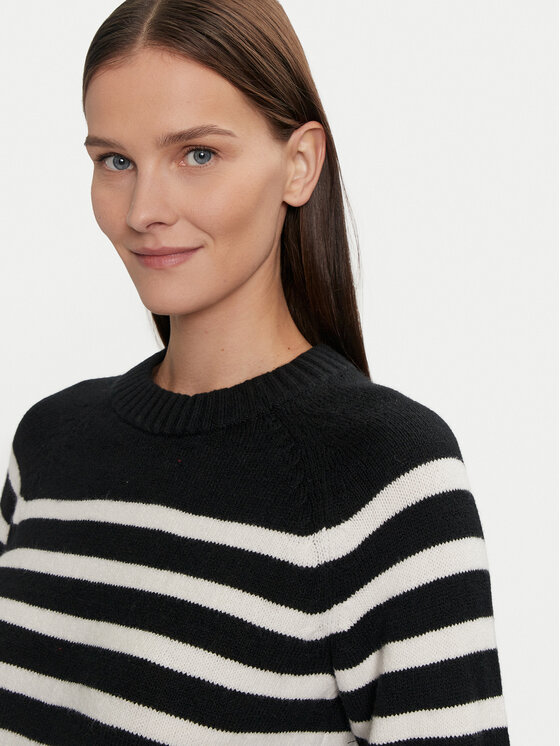 Gap Gap Džemper 483675-03 Crna Regular Fit