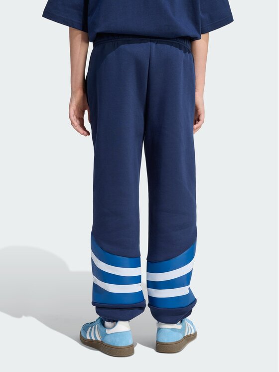 adidas adidas Spodnie materiałowe 159172 Niebieski jasny Loose Fit