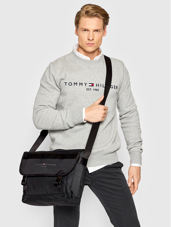 Sac messenger shop tommy hilfiger