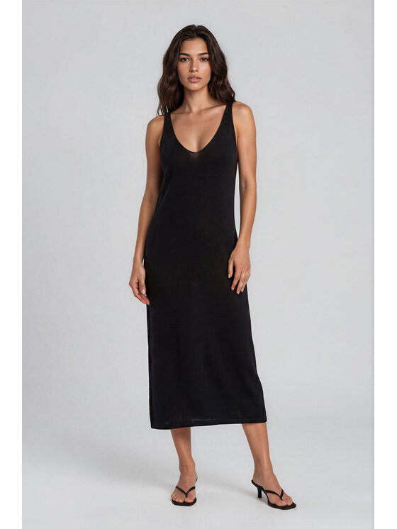 Fobya Fobya Sukienka dzianinowa F3045 Czarny Basic Fit