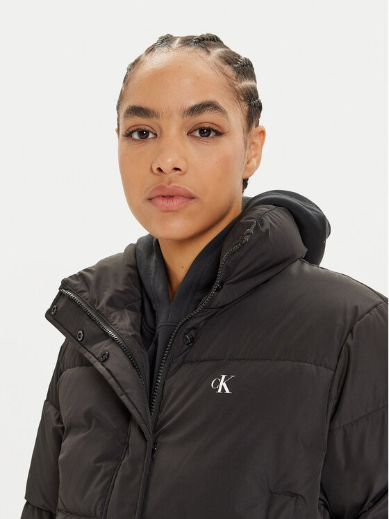 Calvin Klein Jeans Calvin Klein Jeans Žieminė striukė J20J224615 Juoda Regular Fit