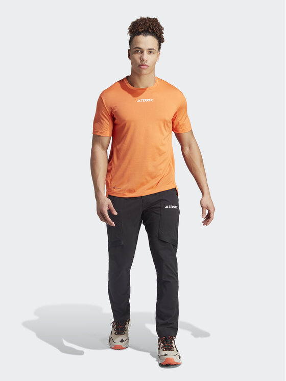 adidas adidas Долнище анцуг IB1119 Черен Regular Fit