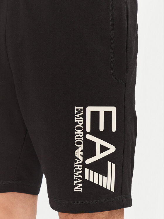 EA7 Emporio Armani EA7 Emporio Armani Sportiniai šortai 7M000232 AF13512 MC156 Juoda Regular Fit