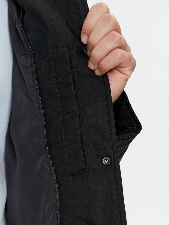 Calvin Klein Jeans Calvin Klein Jeans Bunda pro přechodné období Skater Hooded Jacket J30J325290 Černá Regular Fit
